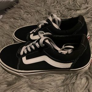 Vans black/white size 8 in women’s